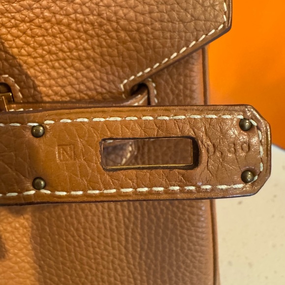 Hermes Birkin 35 Gold w Gold hardware 35 - Picture 4 of 17